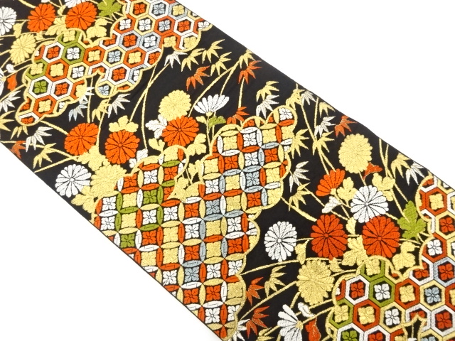 アンティーク　雲取りに菊・笹・古典柄織り出し袋帯（着用可）